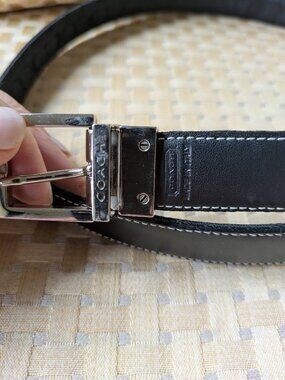 COACH black leather belt w/ silver-tone buckle reversible white stitching